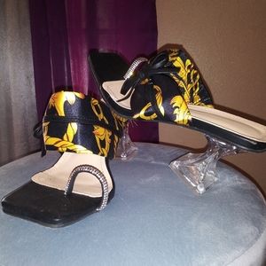 gold black open toe mule shoe